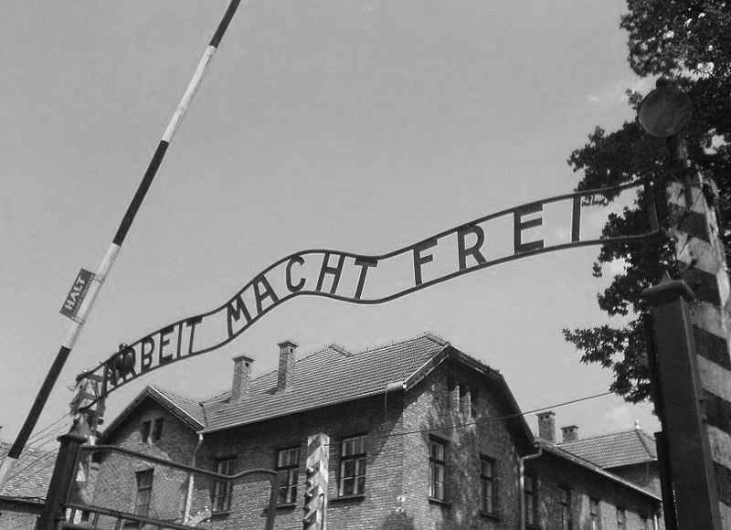 Portão de Entrada de Auschwitz